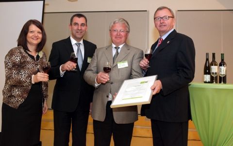 Preisverleihung des Wettbewerbes „Weindorf 2011 des Landkreises Alzey-Worms“